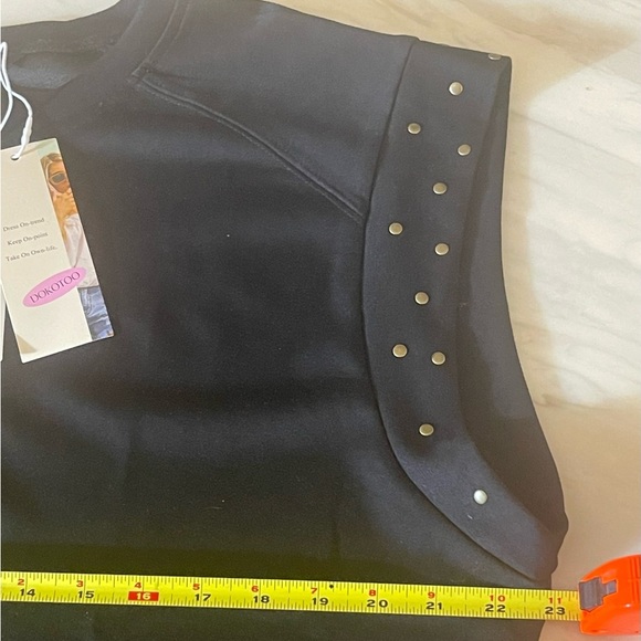 DOKOTOO Women's Plus Size 2XL Black Gold Studded Women's Top NWT - Picture 8 of 10